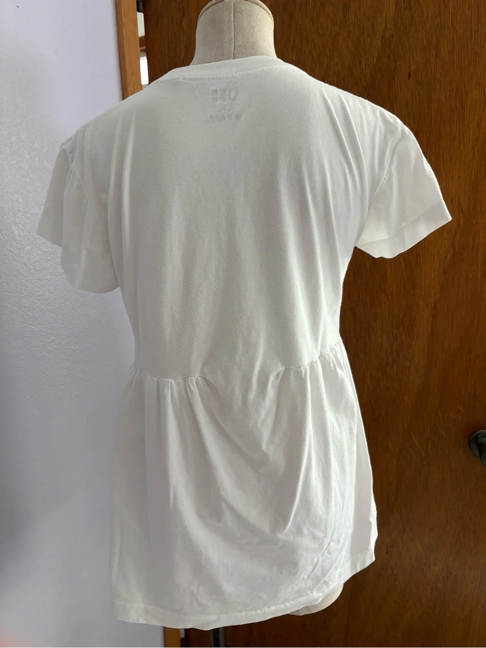 KAWS x UNIQLO sz M DIY Babydoll Tshirt White PINK BFF COMPANION